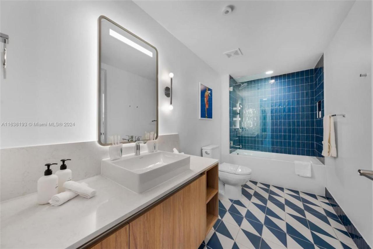 Apartamento 2 Bedroom At Gale Downtown Pool Gym